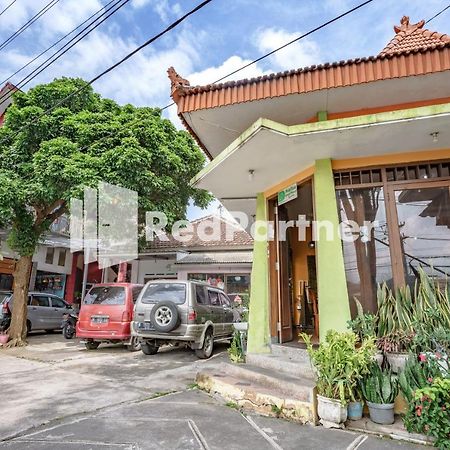 מאלאנג Nafisa Homestay Syariah Near Jatim Park 3 Batu Mitra Reddoorz מראה חיצוני תמונה