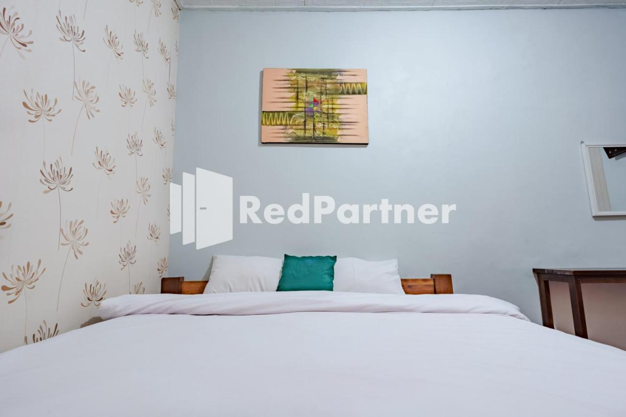 מאלאנג Nafisa Homestay Syariah Near Jatim Park 3 Batu Mitra Reddoorz מראה חיצוני תמונה