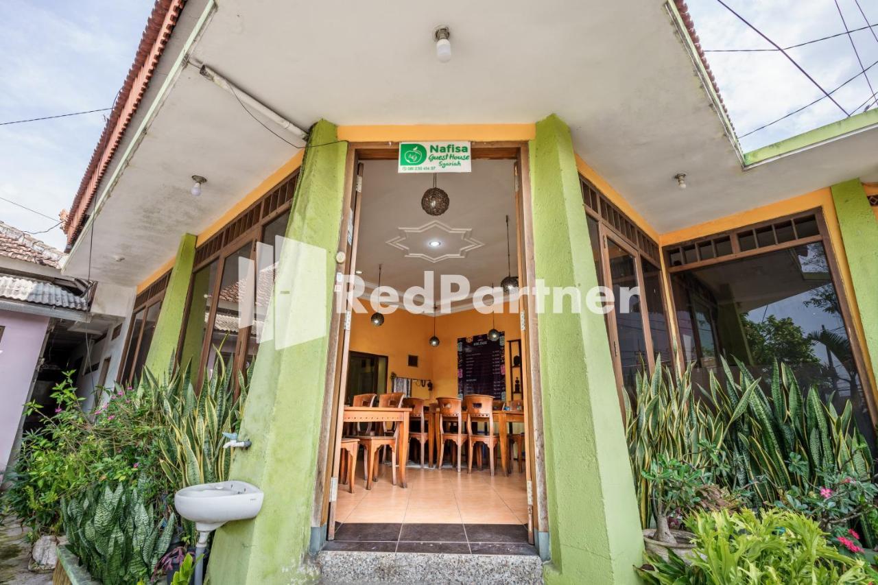 מאלאנג Nafisa Homestay Syariah Near Jatim Park 3 Batu Mitra Reddoorz מראה חיצוני תמונה